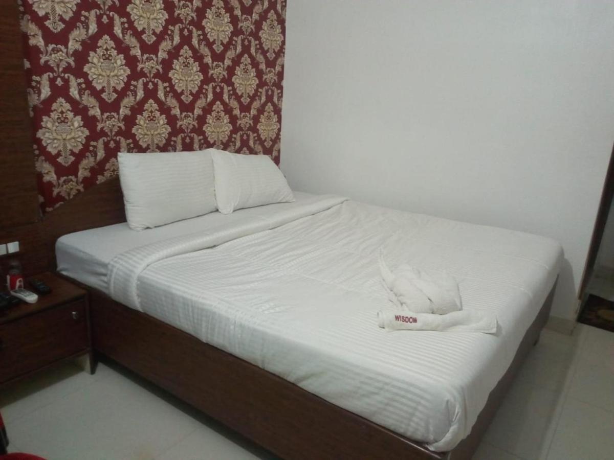 Hotel Wisdom Celebration Motihari 外观 照片