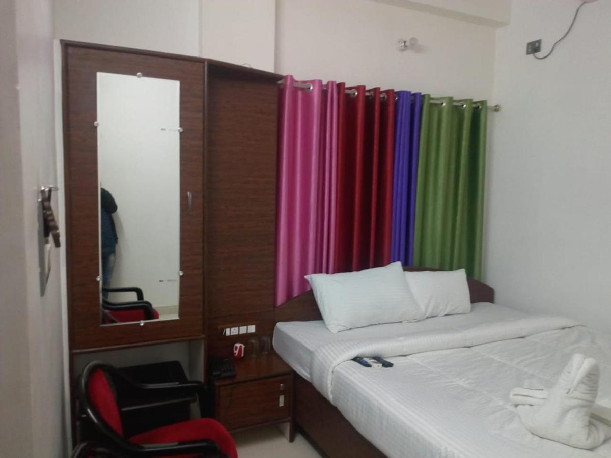 Hotel Wisdom Celebration Motihari 外观 照片
