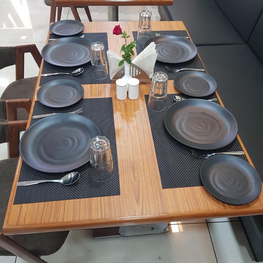 Hotel Wisdom Celebration Motihari 外观 照片